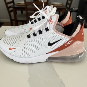 Womens Nike AirMax 270